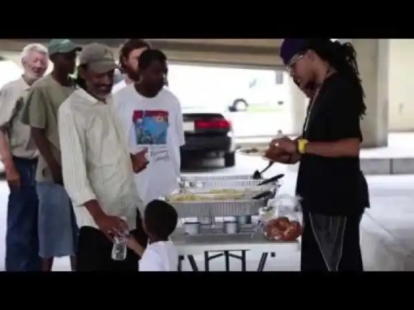 Video: Dee-1 - Walking Revolution